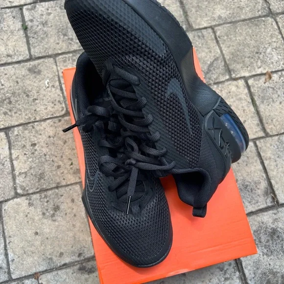 Nike Air Max Men's Black Sneakers - Picture 13 of 15